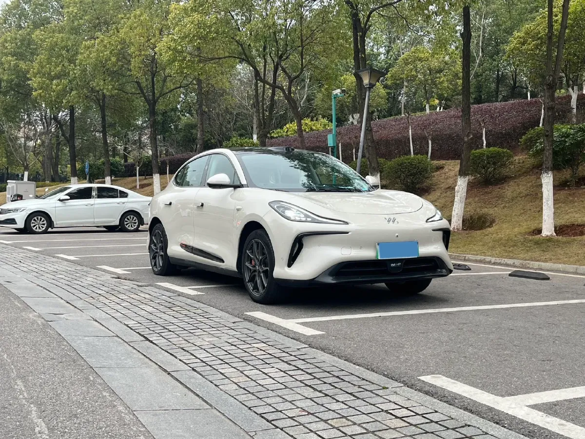 2023 IM LS6 BEV 100KWH,autocango,china used car exporter,china ev exporter,chinese used car exporter,chinese used ev exporter