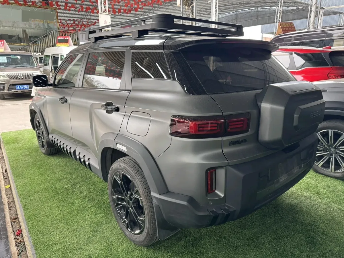 2025 Geely Cowboy 1.5T 181HP L4 7DCT,autocango,china used car exporter,china ev exporter,chinese used car exporter,chinese used ev exporter