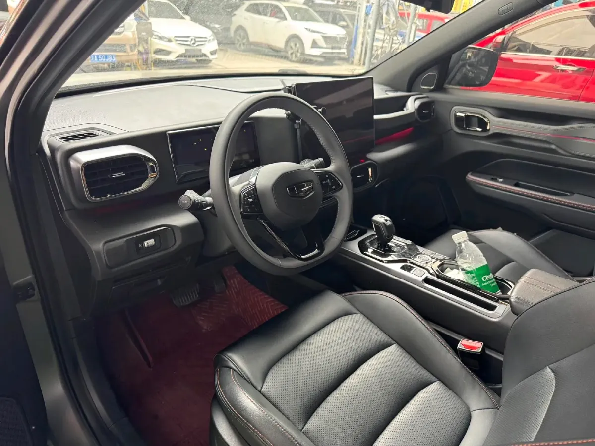 2025 Geely Cowboy 1.5T 181HP L4 7DCT,autocango,china used car exporter,china ev exporter,chinese used car exporter,chinese used ev exporter