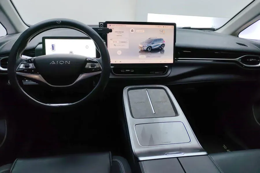 2024 Chevrolet EquinoxPlus 1.5T 180HP L4 2DHT PHEV 24.4KWH,autocango,china used car exporter,china ev exporter,chinese used car exporter,chinese used ev exporter