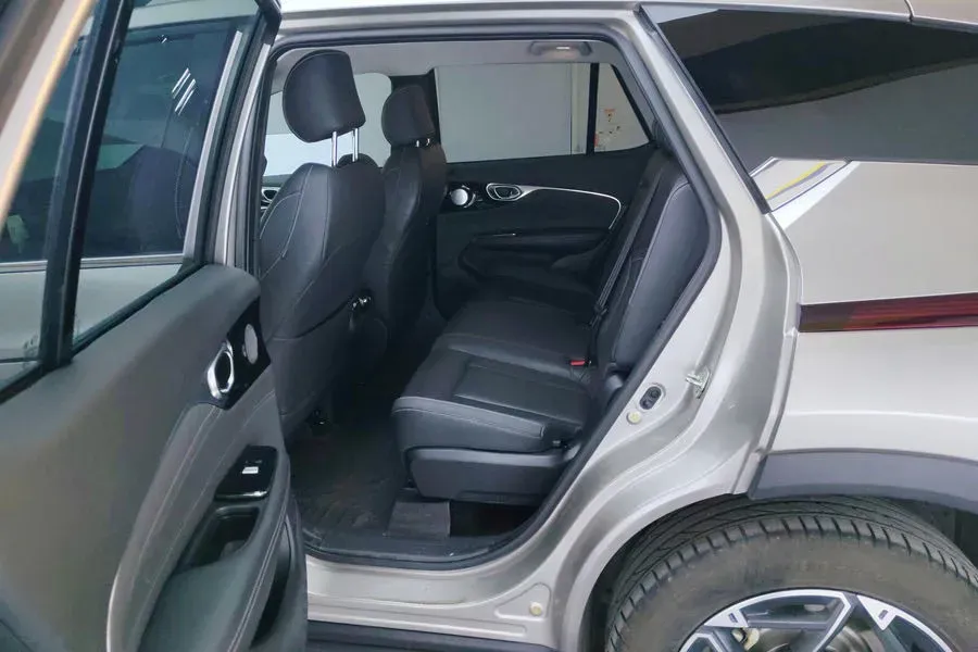 2024 Chevrolet EquinoxPlus 1.5T 180HP L4 2DHT PHEV 24.4KWH,autocango,china used car exporter,china ev exporter,chinese used car exporter,chinese used ev exporter