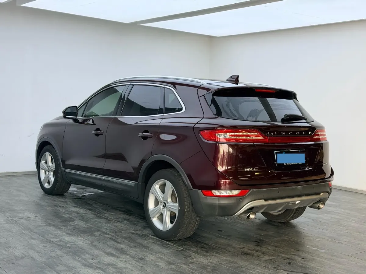 2017 Lincoln MKC 2.0T 203HP L4 6AT,autocango,china used car exporter,china ev exporter,chinese used car exporter,chinese used ev exporter