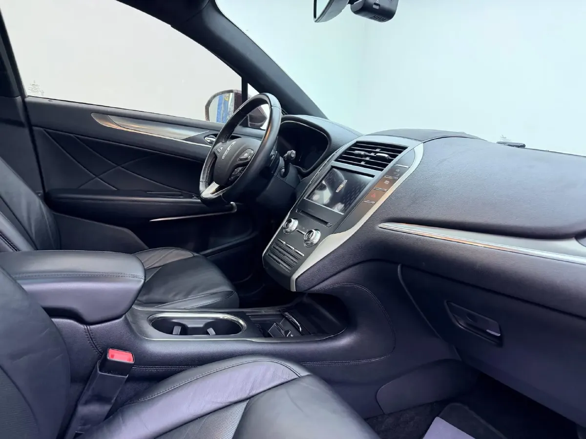 2017 Lincoln MKC 2.0T 203HP L4 6AT,autocango,china used car exporter,china ev exporter,chinese used car exporter,chinese used ev exporter