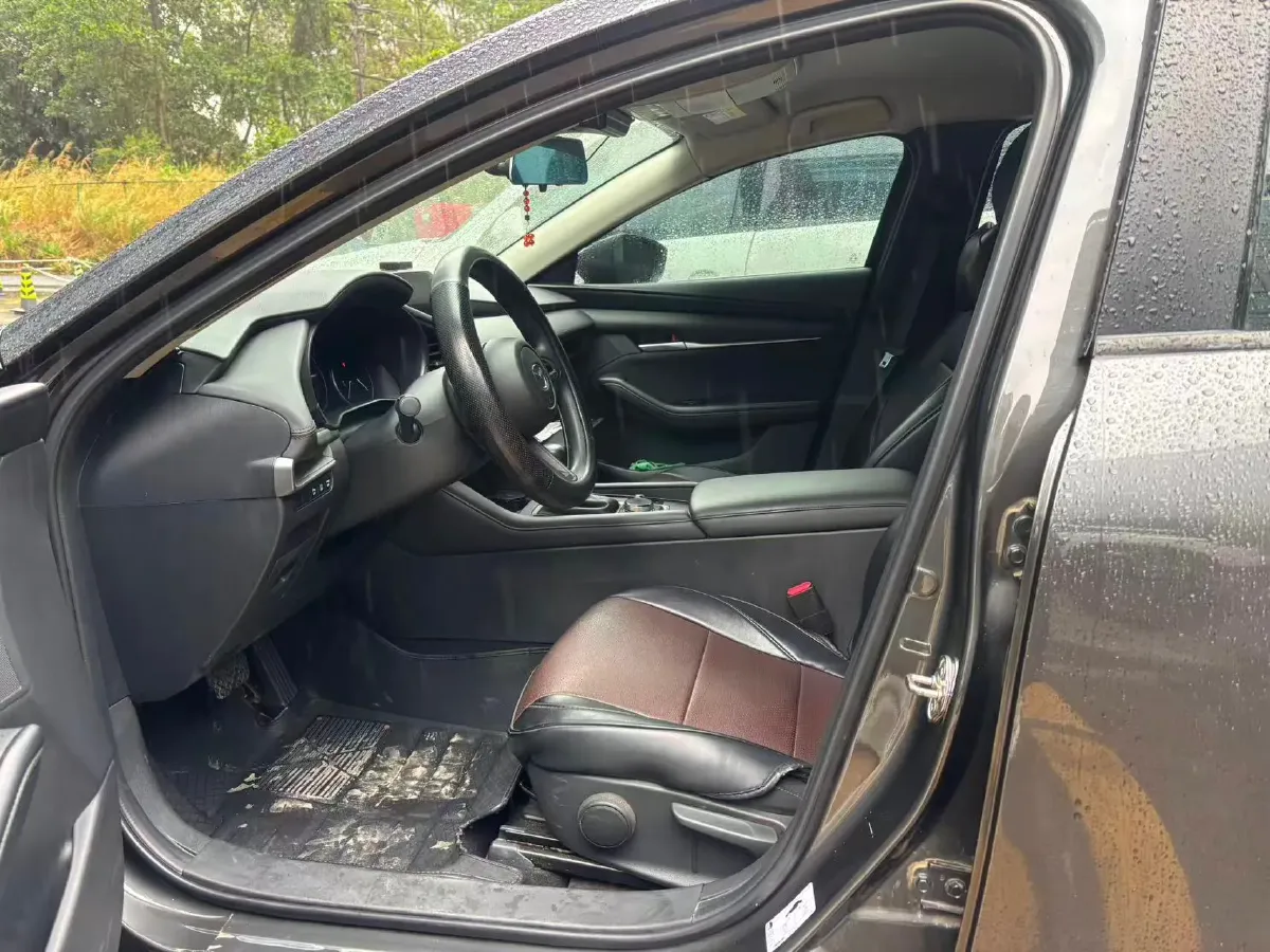 2020 Mazda 3 Axela 1.5L 117HP L4 6AT,autocango,china used car exporter,china ev exporter,chinese used car exporter,chinese used ev exporter