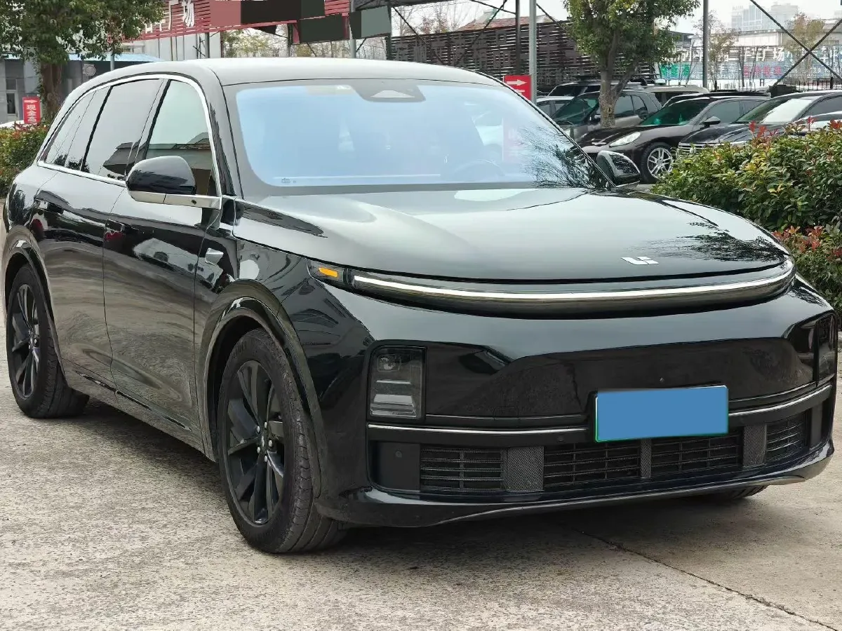 2023 Li L7 Range Extended 154HP REEV 40.9KWH,autocango,china used car exporter,china ev exporter,chinese used car exporter,chinese used ev exporter