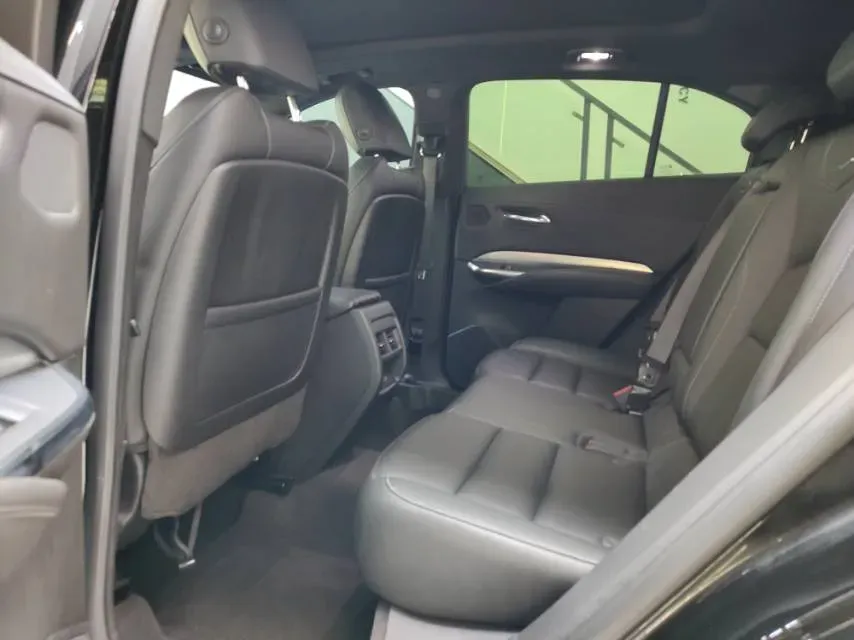 2020 Cadillac XT4 2.0T 241HP L4 9AT,autocango,china used car exporter,china ev exporter,chinese used car exporter,chinese used ev exporter