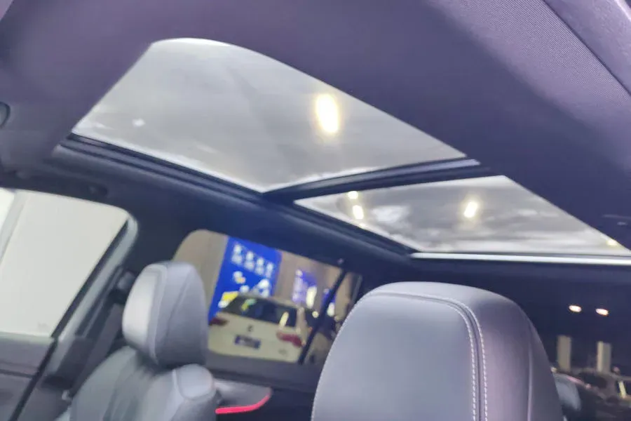 2022 GAC Trumpchi GS8 2.0T 252HP L4 8AT,autocango,china used car exporter,china ev exporter,chinese used car exporter,chinese used ev exporter