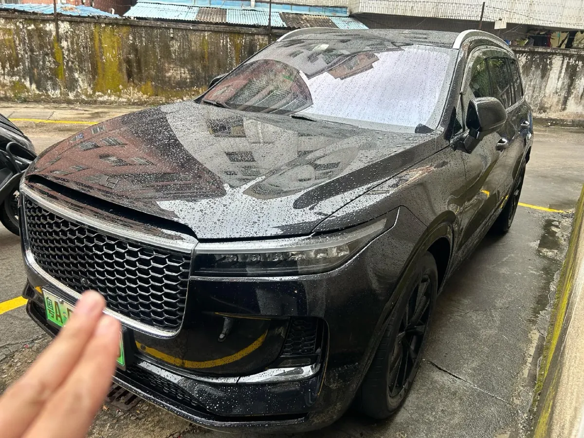 2021 Li ONE Range Extended 131HP REEV 40.5KWH,autocango,china used car exporter,china ev exporter,chinese used car exporter,chinese used ev exporter
