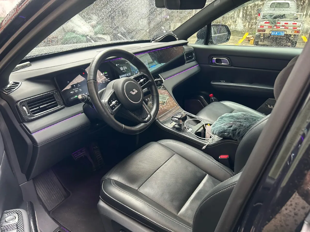 2021 Li ONE Range Extended 131HP REEV 40.5KWH,autocango,china used car exporter,china ev exporter,chinese used car exporter,chinese used ev exporter