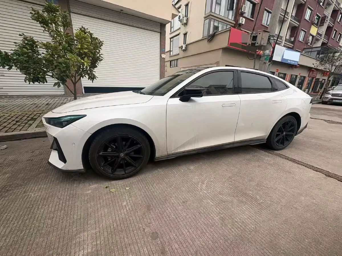 2022 ChangAn UNI-V 1.5T 188HP L4 7DCT,autocango,china used car exporter,china ev exporter,chinese used car exporter,chinese used ev exporter