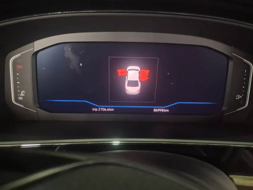 2019 Volvo V40 1.5T 152HP L4 6AT,autocango,china used car exporter,china ev exporter,chinese used car exporter,chinese used ev exporter