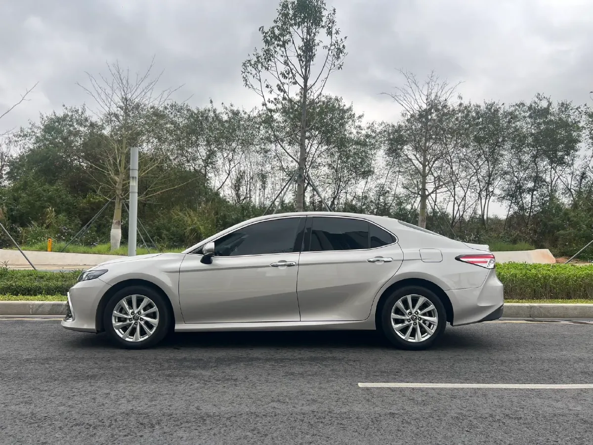 2021 Toyota Camry 2.0L 178HP L4 CVT,autocango,china used car exporter,china ev exporter,chinese used car exporter,chinese used ev exporter