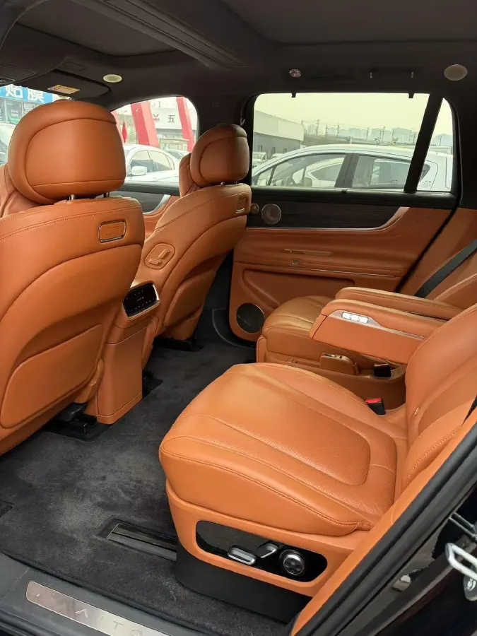 2024 AITO AITO M9 1.5T 152HP L4 REEV 42KWH,autocango,china used car exporter,china ev exporter,chinese used car exporter,chinese used ev exporter