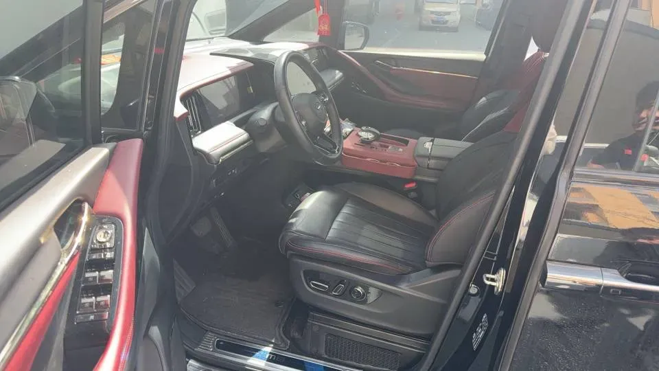 2023 GAC Trumpchi M8 2.0T 190HP L4 E-CVT Hybrid,autocango,china used car exporter,china ev exporter,chinese used car exporter,chinese used ev exporter