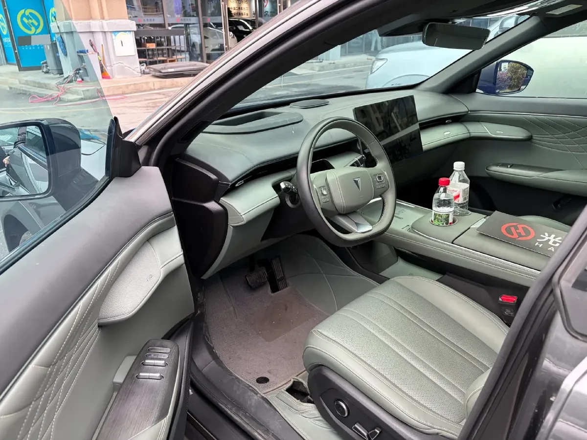 2025 Deepal S07 REEV 98HP REEV 31.73KWH,autocango,china used car exporter,china ev exporter,chinese used car exporter,chinese used ev exporter