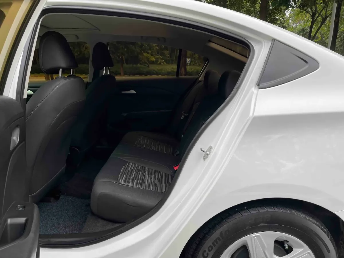 2019 Chevrolet Cavalier 1.5L 113HP L4 6AT,autocango,china used car exporter,china ev exporter,chinese used car exporter,chinese used ev exporter