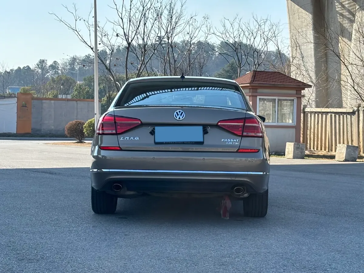 2017 Volkswagen Passat 1.8T 180HP L4 7DCT,autocango,china used car exporter,china ev exporter,chinese used car exporter,chinese used ev exporter