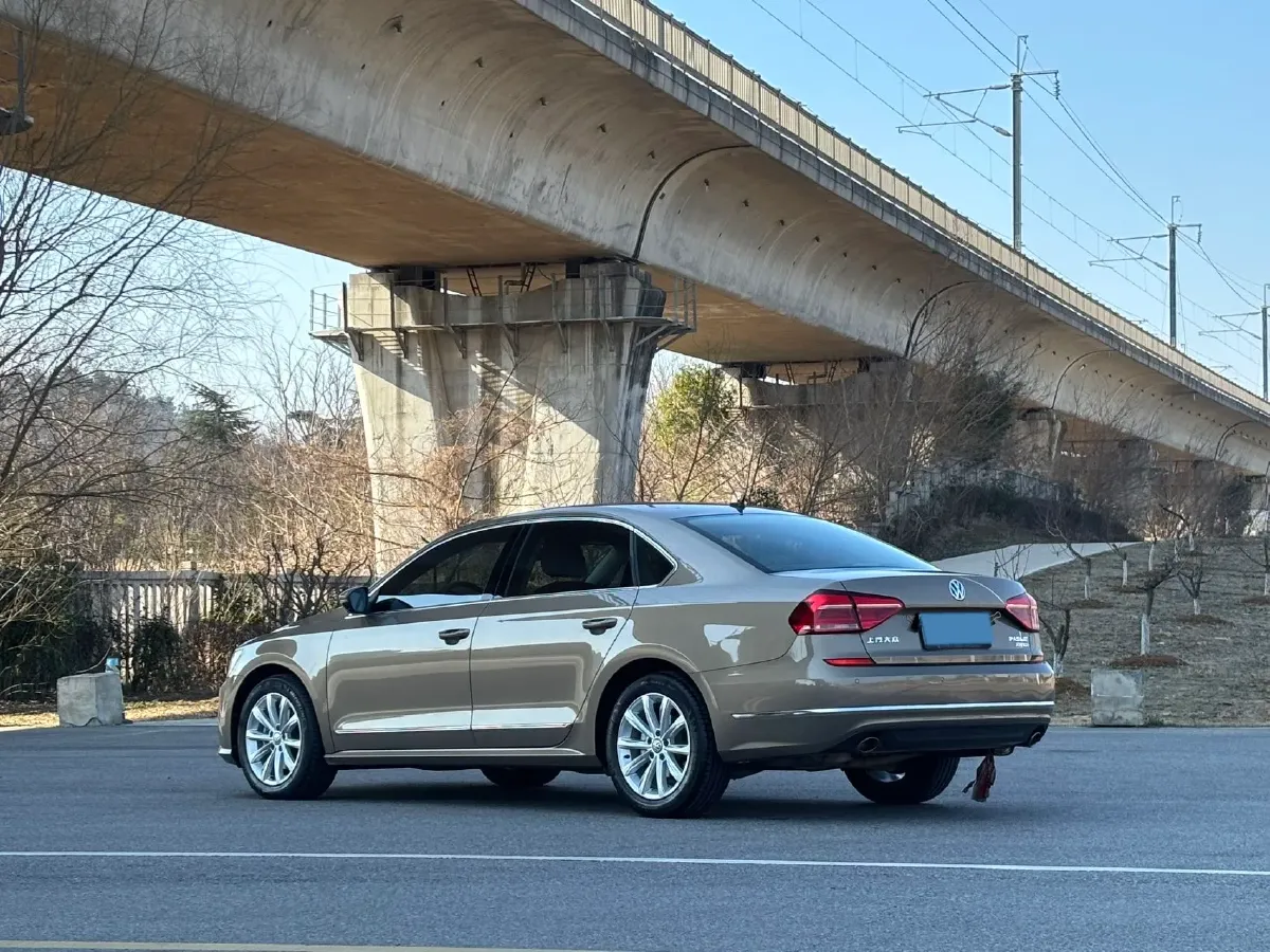 2017 Volkswagen Passat 1.8T 180HP L4 7DCT,autocango,china used car exporter,china ev exporter,chinese used car exporter,chinese used ev exporter