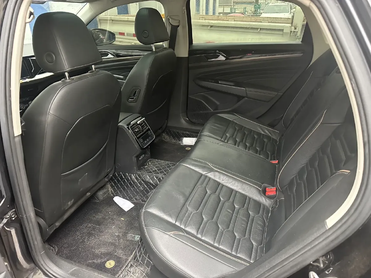 2019 Skoda Kodiak 2.0T 186HP L4 7DCT,autocango,china used car exporter,china ev exporter,chinese used car exporter,chinese used ev exporter