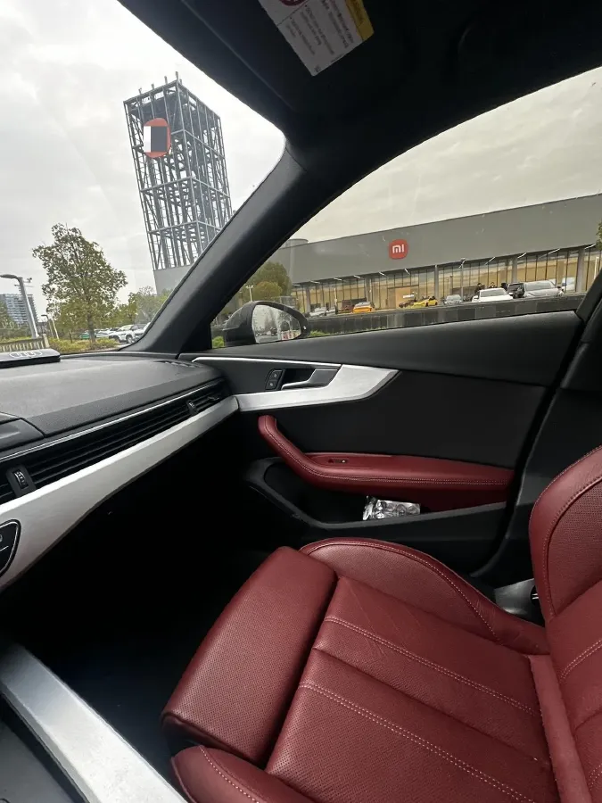 2022 Audi A4L 2.0T 190HP L4 7DCT,autocango,china used car exporter,china ev exporter,chinese used car exporter,chinese used ev exporter