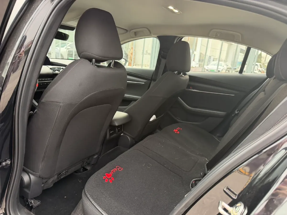 2023 Mazda 3 Axela 1.5L 117HP L4 6MT,autocango,china used car exporter,china ev exporter,chinese used car exporter,chinese used ev exporter