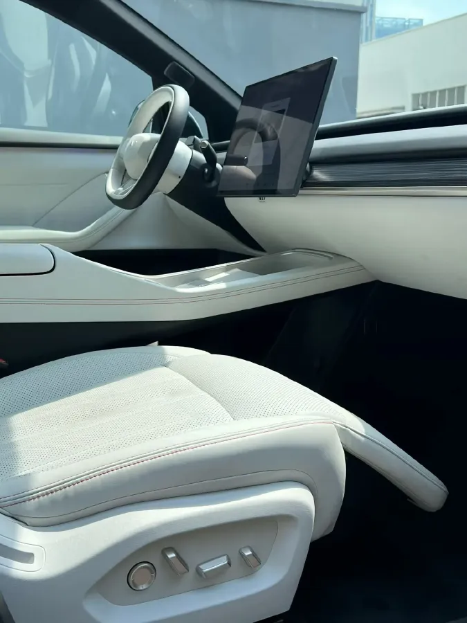 2025 ONVO L60 BEV,autocango,china used car exporter,china ev exporter,chinese used car exporter,chinese used ev exporter