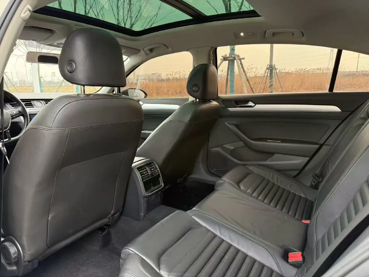 2019 Citroen C6 1.6T 170HP L4 6AT,autocango,china used car exporter,china ev exporter,chinese used car exporter,chinese used ev exporter