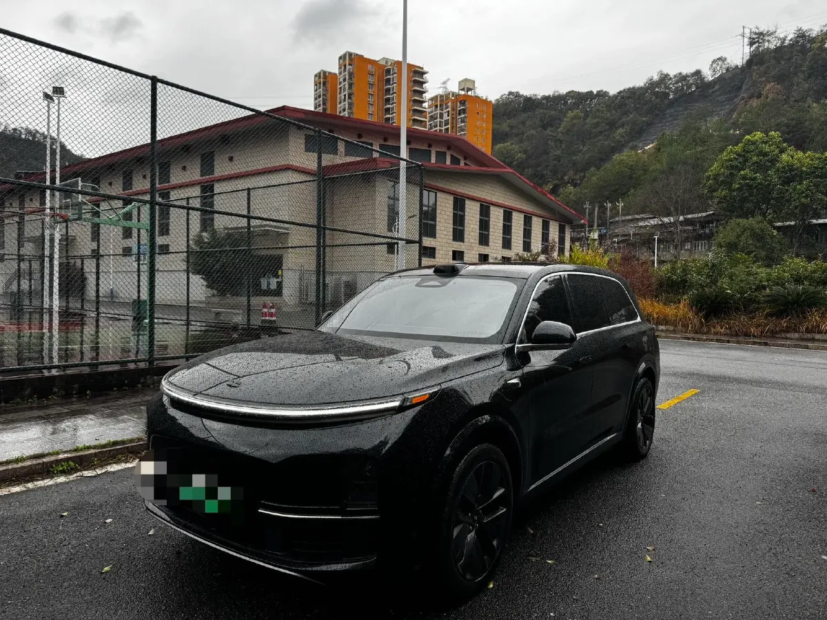 2023 Li L9 Range Extended 154HP REEV 42.6KWH,autocango,china used car exporter,china ev exporter,chinese used car exporter,chinese used ev exporter