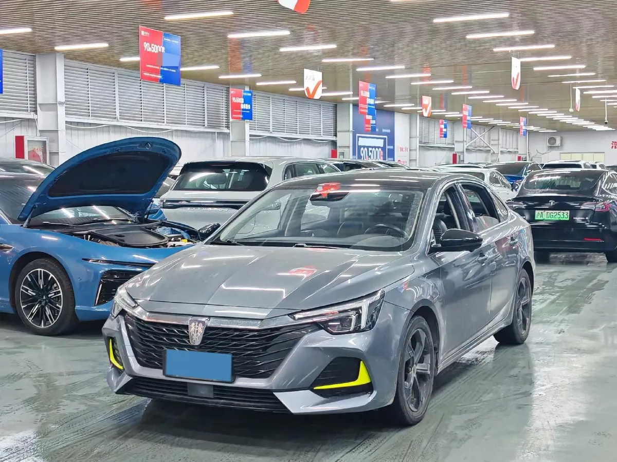 2020 Roewe i6 MAX 1.5T 169HP L4 AMT PHEV,autocango,china used car exporter,china ev exporter,chinese used car exporter,chinese used ev exporter