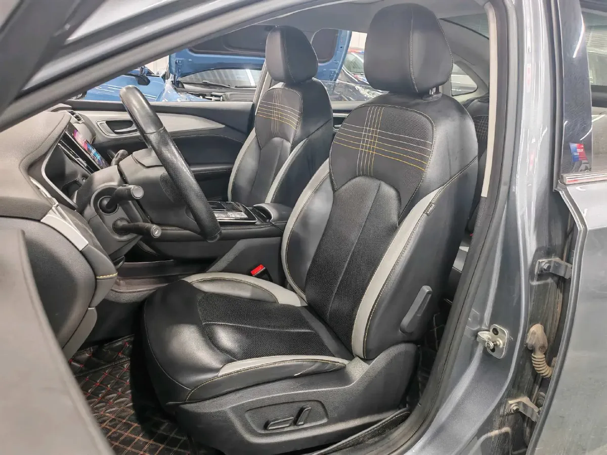 2020 Roewe i6 MAX 1.5T 169HP L4 AMT PHEV,autocango,china used car exporter,china ev exporter,chinese used car exporter,chinese used ev exporter