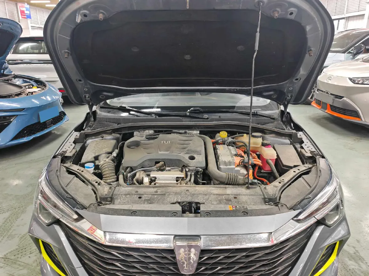 2020 Roewe i6 MAX 1.5T 169HP L4 AMT PHEV,autocango,china used car exporter,china ev exporter,chinese used car exporter,chinese used ev exporter