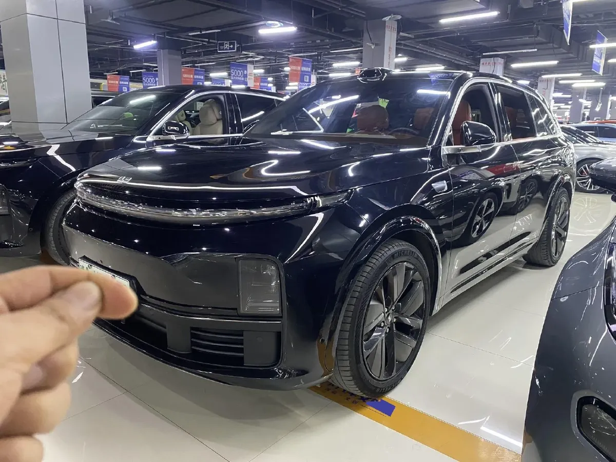 2024 Li L8 Range Extended 154HP REEV 52.3KWH,autocango,china used car exporter,china ev exporter,chinese used car exporter,chinese used ev exporter