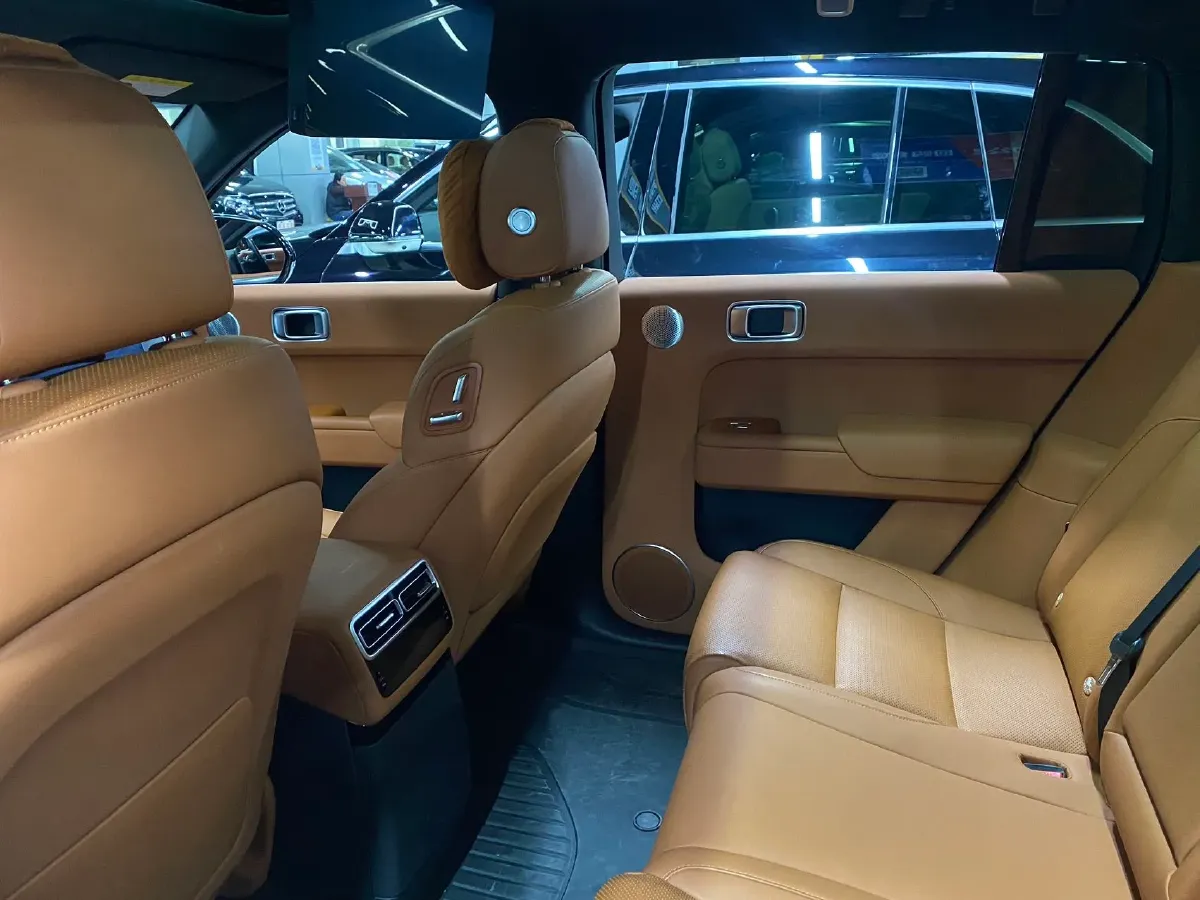 2024 Li L8 Range Extended 154HP REEV 52.3KWH,autocango,china used car exporter,china ev exporter,chinese used car exporter,chinese used ev exporter