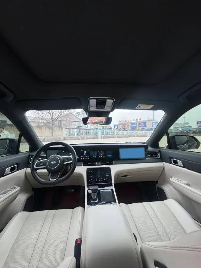 2020 Li ONE Range Extended 131HP REEV 40.5KWH,autocango,china used car exporter,china ev exporter,chinese used car exporter,chinese used ev exporter