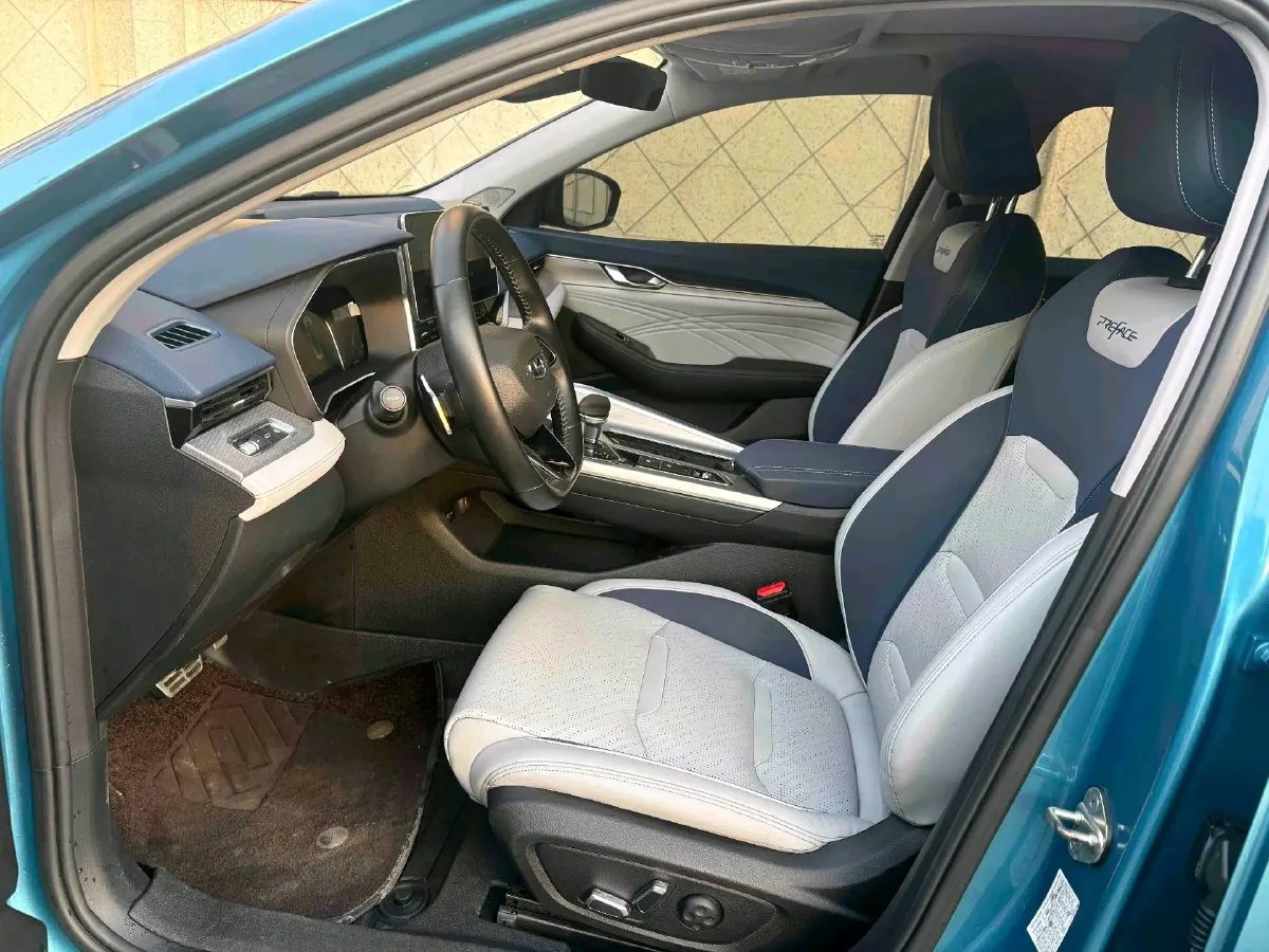 2021 Geely Preface 2.0T 190HP L4 7DCT,autocango,china used car exporter,china ev exporter,chinese used car exporter,chinese used ev exporter