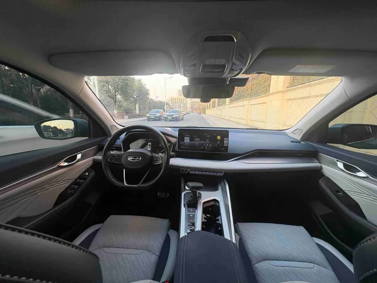 2021 Geely Preface 2.0T 190HP L4 7DCT,autocango,china used car exporter,china ev exporter,chinese used car exporter,chinese used ev exporter