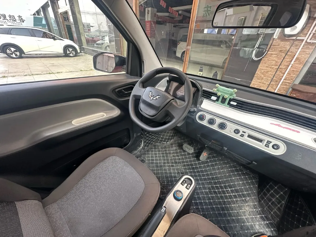 2020 WuLing HongGuang MINI EV BEV 9.3KWH,autocango,china used car exporter,china ev exporter,chinese used car exporter,chinese used ev exporter