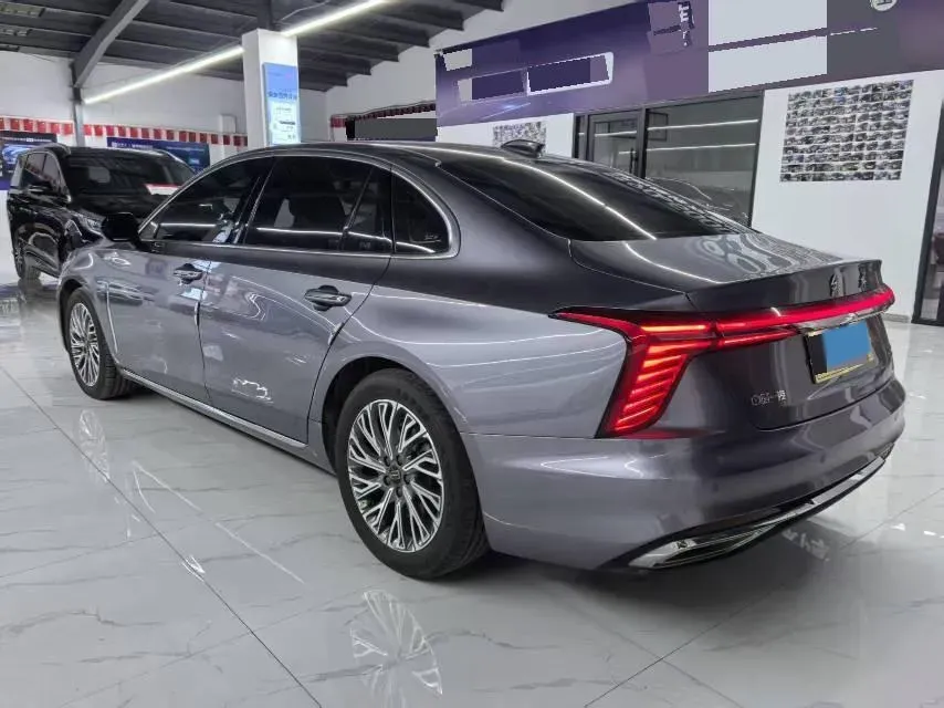 2023 HongQi H5 2.0T 224HP L4 8AT,autocango,china used car exporter,china ev exporter,chinese used car exporter,chinese used ev exporter