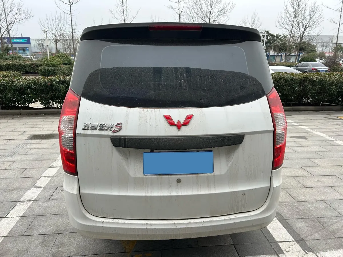 2018 WuLing HongGuang 1.2L 82HP L4 5MT,autocango,china used car exporter,china ev exporter,chinese used car exporter,chinese used ev exporter