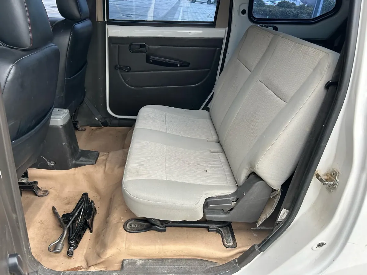 2018 WuLing HongGuang 1.2L 82HP L4 5MT,autocango,china used car exporter,china ev exporter,chinese used car exporter,chinese used ev exporter