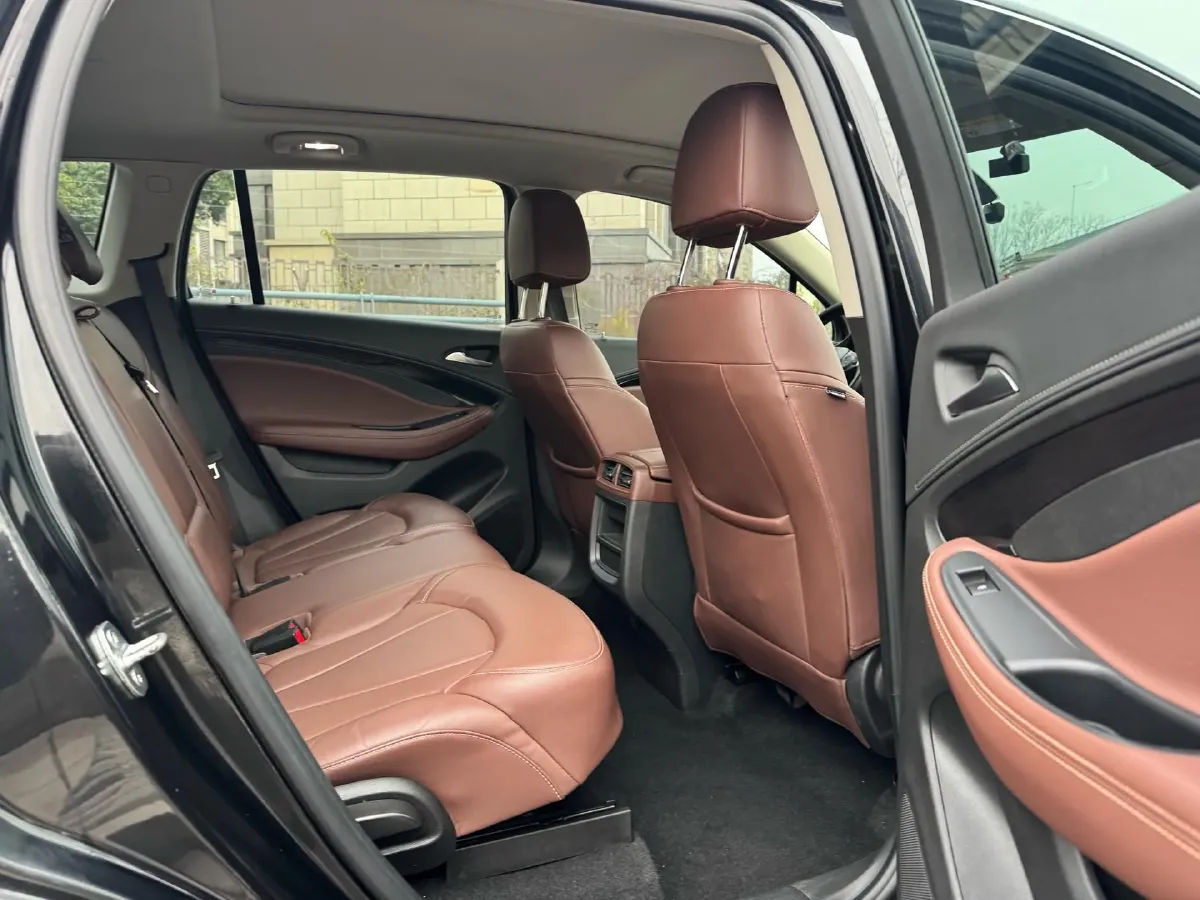 2020 Buick EnvisionPlus 2.0T 260HP L4 9AT,autocango,china used car exporter,china ev exporter,chinese used car exporter,chinese used ev exporter