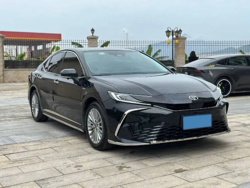 2024 Toyota Camry 2.0L 152HP L4 E-CVT Hybrid,autocango,china used car exporter,china ev exporter,chinese used car exporter,chinese used ev exporter