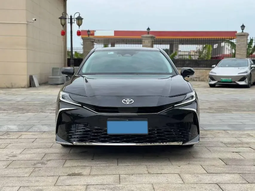 2024 Toyota Camry 2.0L 152HP L4 E-CVT Hybrid,autocango,china used car exporter,china ev exporter,chinese used car exporter,chinese used ev exporter