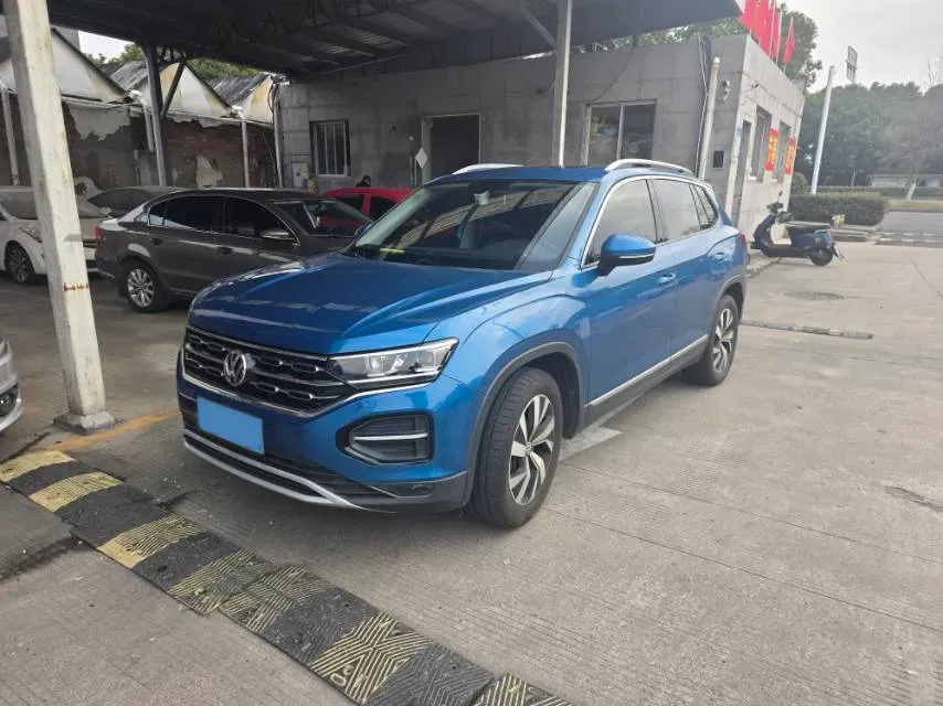 2019 Jeep Cherokee 2.0T 234HP L4 9AT,autocango,china used car exporter,china ev exporter,chinese used car exporter,chinese used ev exporter