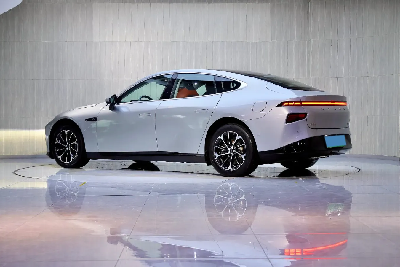 2022 Xpeng P7 BEV 83.1KWH,autocango,china used car exporter,china ev exporter,chinese used car exporter,chinese used ev exporter