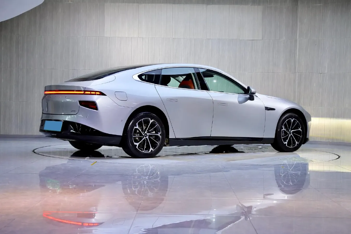 2022 Xpeng P7 BEV 83.1KWH,autocango,china used car exporter,china ev exporter,chinese used car exporter,chinese used ev exporter