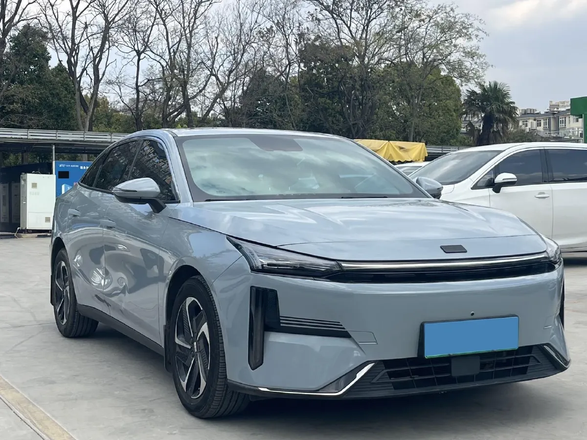 2023 Geely Galaxy L6 1.5T 163HP L4 3DHT PHEV,autocango,china used car exporter,china ev exporter,chinese used car exporter,chinese used ev exporter