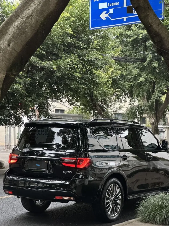 2016 Infiniti QX80 5.6L 398HP V8 7AT,autocango,china used car exporter,china ev exporter,chinese used car exporter,chinese used ev exporter