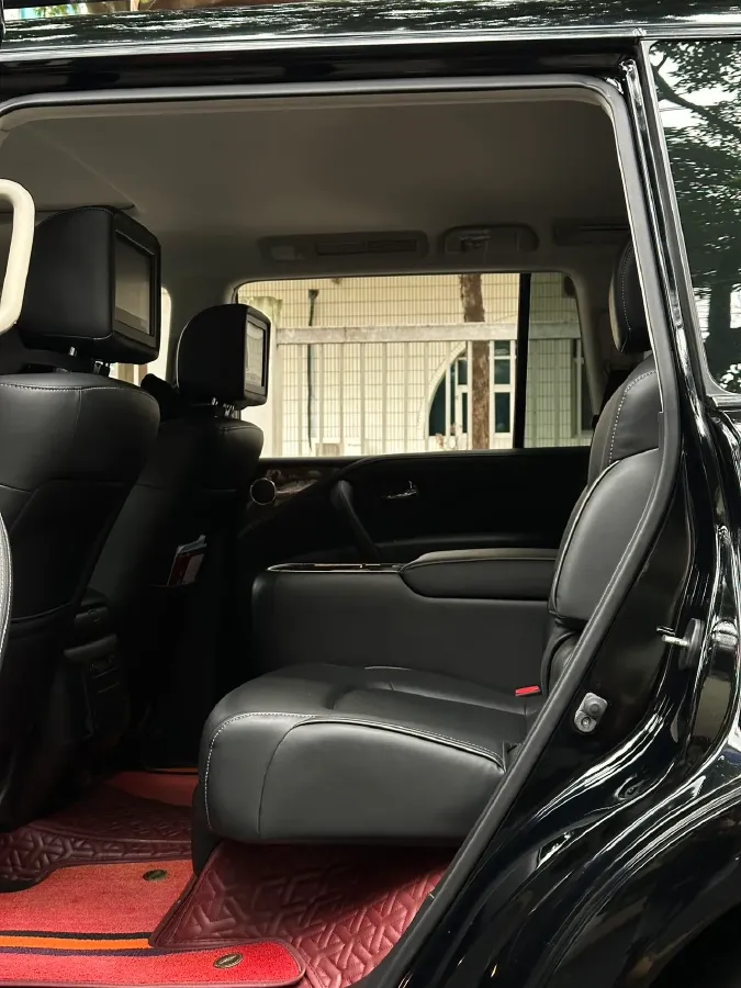 2016 Infiniti QX80 5.6L 398HP V8 7AT,autocango,china used car exporter,china ev exporter,chinese used car exporter,chinese used ev exporter