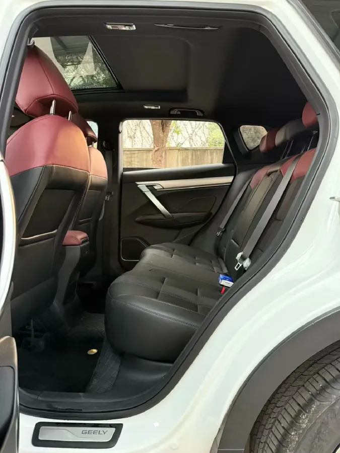 2022 Geely Coolray 1.5T 177HP L3 7DCT PHEV 15.5KWH,autocango,china used car exporter,china ev exporter,chinese used car exporter,chinese used ev exporter